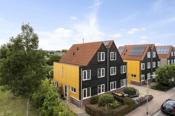 Woning Bruggesloot 28 Broek op Langedijk