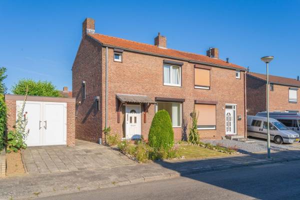 Woning Dr. Marga Klompéstraat 22 Landgraaf