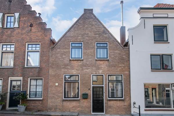 Woning Voorstraat 5 Stad aan 't Haringvliet