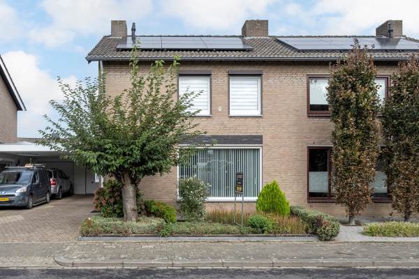 Woning Pastoor Bastinstraat 11 EINIGHAUSEN