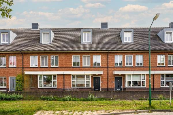 Woning Grachtmuur 25 Houten