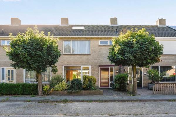 Woning Burgemeester Elmersstraat 19 Sijbekarspel