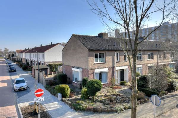 Woning Van Leeuwenhoeklaan 83 Oosterhout (NB)