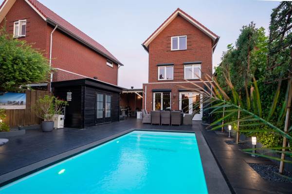 Woning Regenboog 74 Rhoon