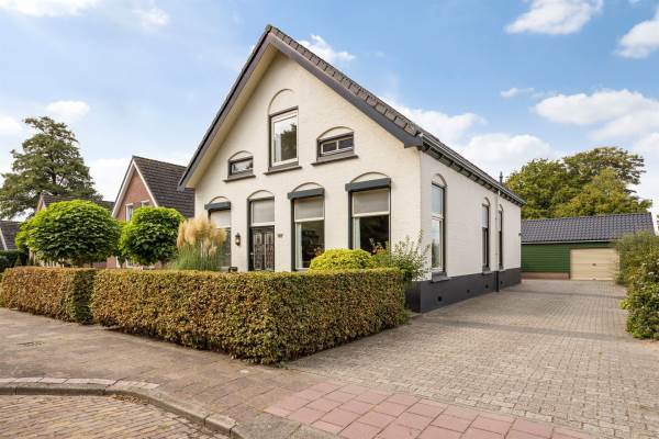 Woning Weerdingerkanaal NZ 187 Nieuw-Weerdinge