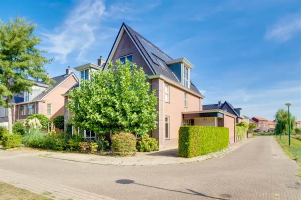 Woning Torenmuur 24 Houten