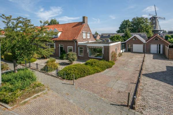 Woning Burg. Woutersstraat 6 Beneden-Leeuwen