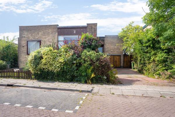 Woning Burgemeester Teerstraat 33 Oostzaan
