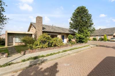 Woning Dr. Ariënsstraat 15 Berghem