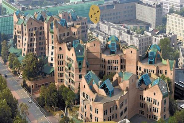Woning Bijlmerplein 888-d 4 AMSTERDAM