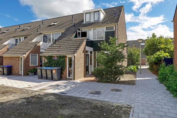 Woning Zandbeek 7 ZAANDAM