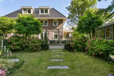 Woning Schoolhuijsplein 2 Oude Wetering