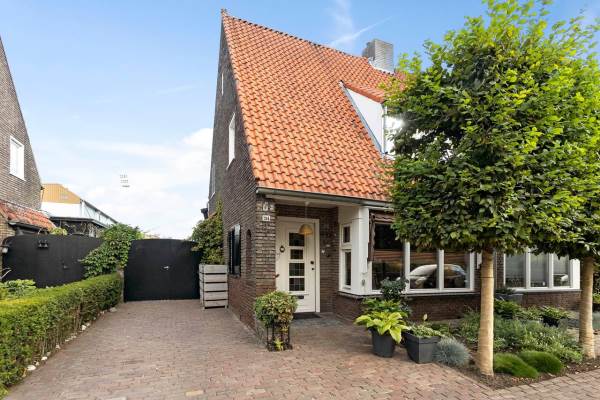 Woning Bakelsedijk 194 Helmond