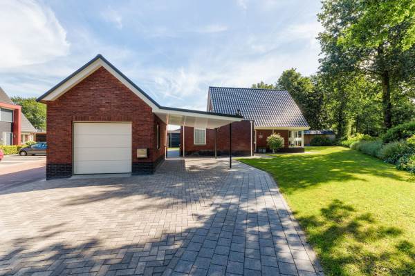 Woning Bovenheigraaf 184 Wezep