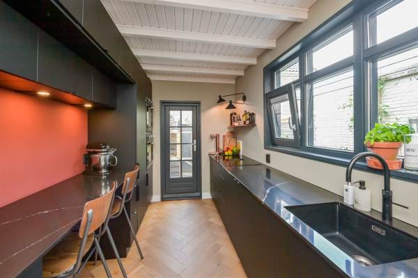 Woning Zuideinde 4 Oostzaan