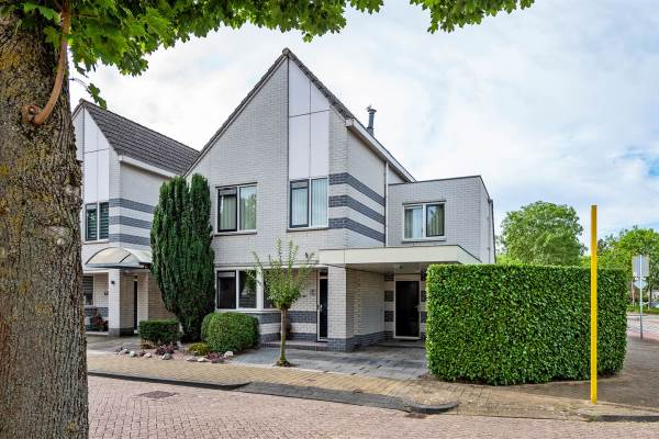 Woning Prof.Mr. P.J. Oudstraat 2 Gorinchem
