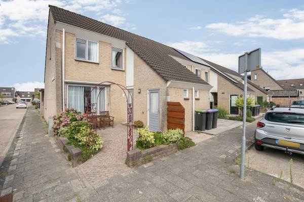 Woning Roosje Vosstraat 12 Spijkenisse