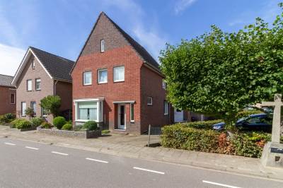 Woning Jan Petersstraat 25 Roosteren