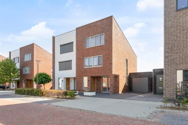 Woning Burgemeester de Geusstraat 88 Waalwijk