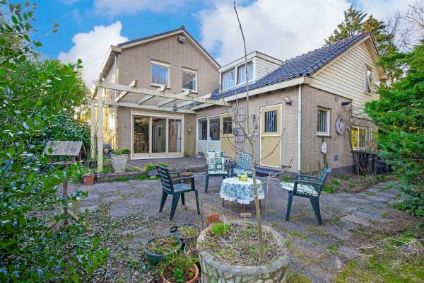 Woning J.J. Allanstraat 226 Westzaan