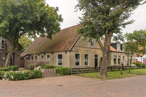 Woning Herenweg 12 Hollum