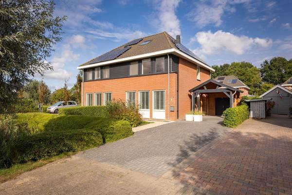 Woning De Stuw 5 Sauwerd