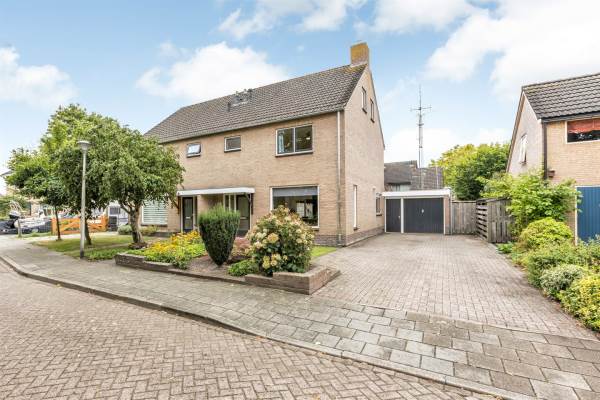 Woning Leeuwerikplein 10 Nieuwleusen