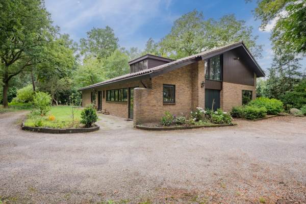 Woning Robbenhaarsweg 11 ALMELO