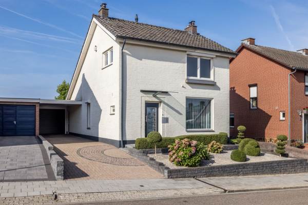 Woning Pastoor Rohsstraat 15 Banholt