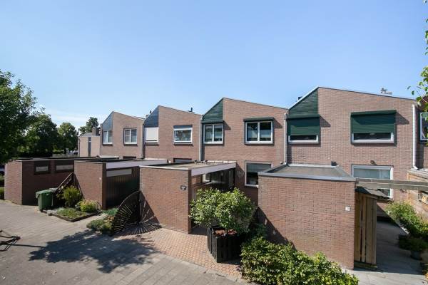 Woning Burg Henrylaan 29 Numansdorp