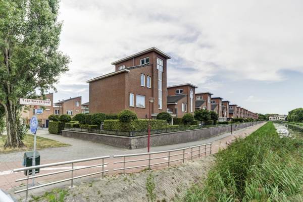 Woning Bachlaan 2 Oud-Beijerland