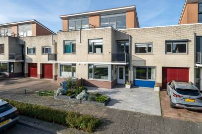 Woning Jacques Tatilaan 130 Almere