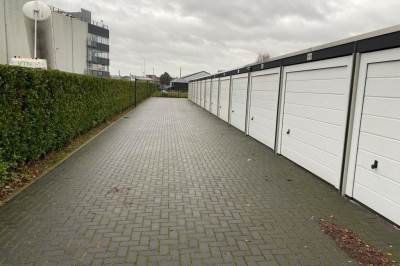Garage Pater van den Elsenlaan 2651 Veghel