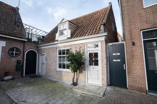Woning Zuiderkerksteeg 14 Enkhuizen