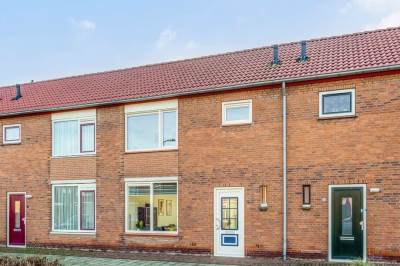 Woning Koningin Julianalaan 11 Willemstad