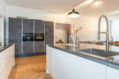 Woning Laan van Roos en Doorn 32 Den Haag