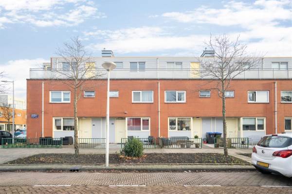 Woning Adamello 23 Amsterdam