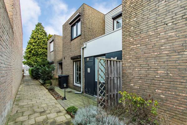 Woning St.Bernadettestraat 21 Kerkrade