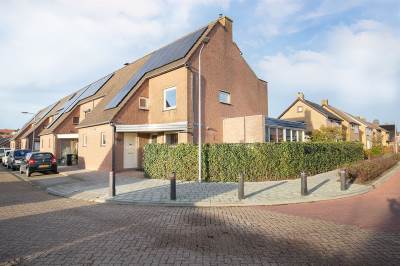 Woning Zuideinde 2 Dinteloord