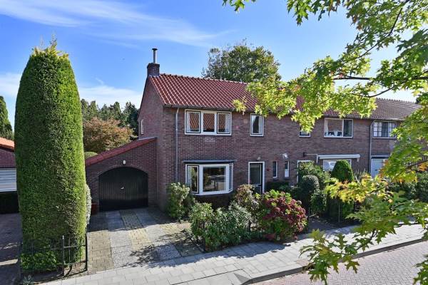 Woning Eikenlaan 14 Loosdrecht