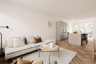 Woning Paramaribostraat 1162 Amsterdam