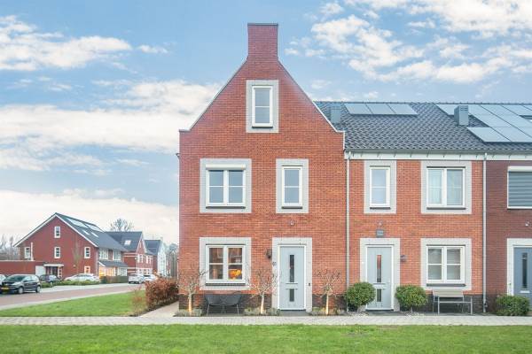 Woning Dokter van de Kolkstraat 61 Nijkerkerveen