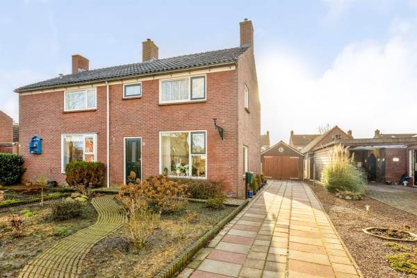 Woning Allersmaweg 15 Ezinge