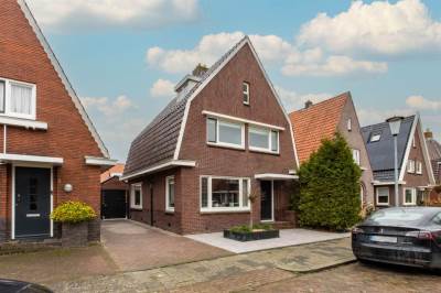 Woning Mr. J.R. Moddermanstraat 4 Veendam