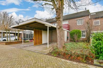 Woning Oetewaal 24 Nieuw-Vennep