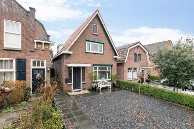 Woning Karel Doormanstraat 75 Oud-Beijerland