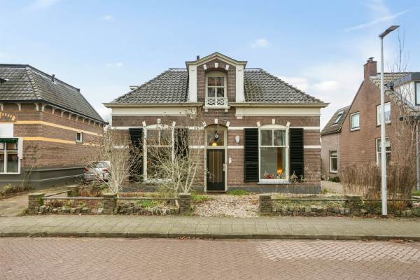Woning Stationsweg 14 Olst