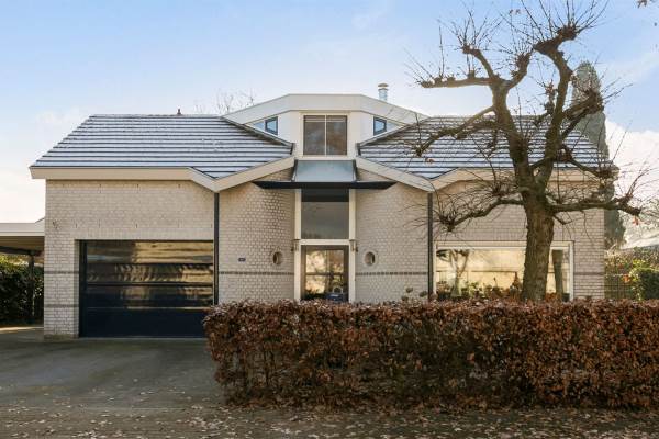 Woning Taconietdijk 32 Roosendaal
