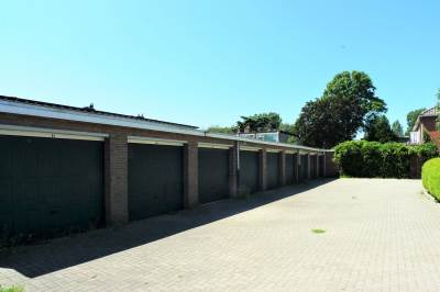 Garage Julius Röntgenlaan 8b Leidschendam