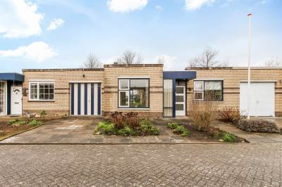 Woning Van den Broek-erf 51 Dordrecht